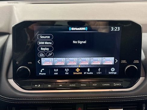 Used 2023 Nissan Rogue SL w/ SL Premium Package image 13