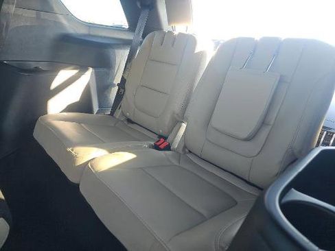 Used 2019 Ford Explorer XLT w/ Equipment Group 202A image 12