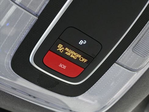 Used 2024 Hyundai Elantra SEL image 20