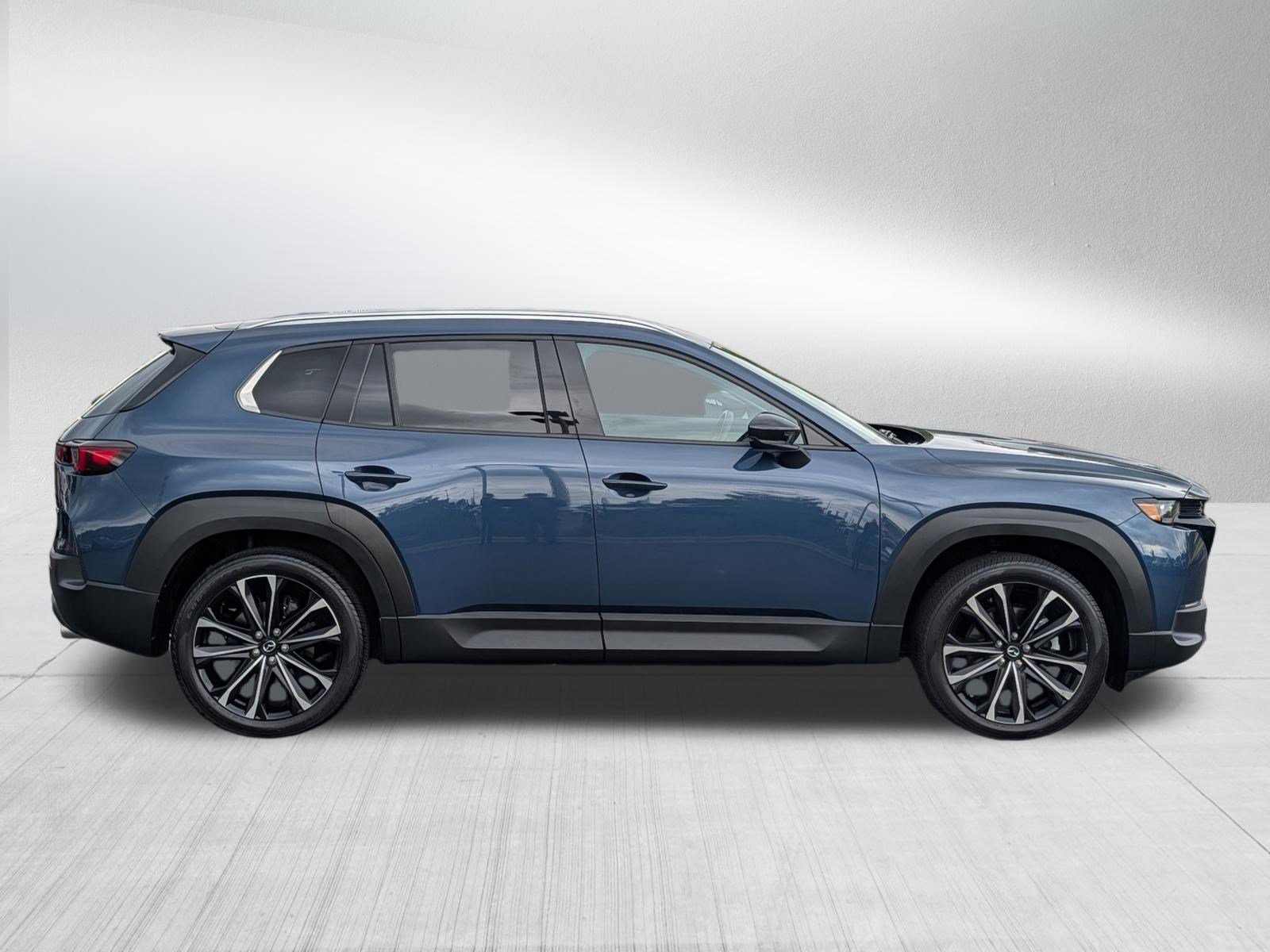 Used 2025 MAZDA CX-50 AWD 2.5 S w/ Premium Plus Pkg image 2
