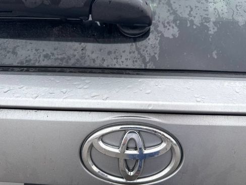 Used 2023 Toyota RAV4 LE AWD/4WD image 3