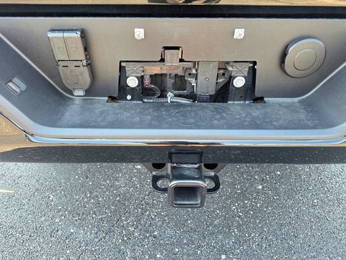 Used 2026 GMC Sierra 1500 AT4 w/ AT4 Premium Package AWD/4WD image 6
