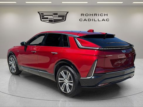 Certified 2024 Cadillac Lyriq Luxury w/ LPO, Floor Liner Package AWD/4WD image 11