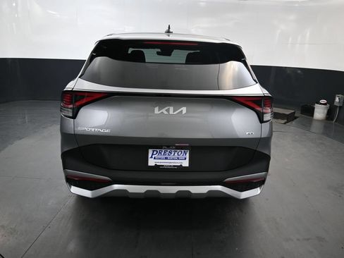Used 2025 Kia Sportage LX AWD/4WD image 8