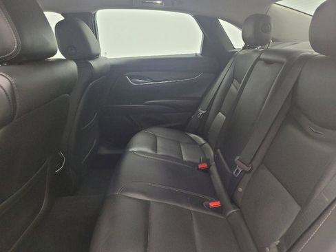 Used 2015 Cadillac XTS image 18