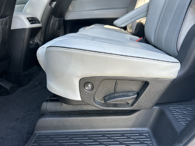 Used 2024 Hyundai Palisade SEL w/ Premium Package FWD image 34