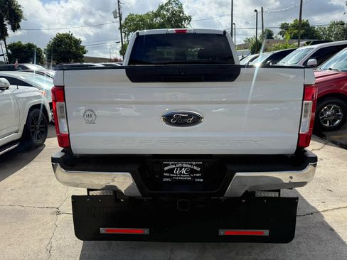 Used 2019 Ford F350 XLT AWD/4WD image 6