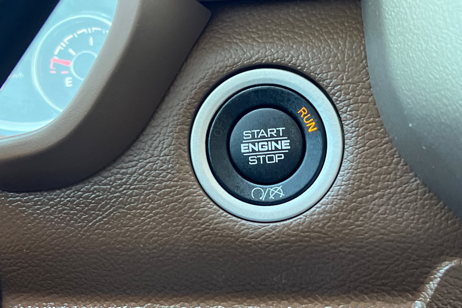 Used 2022 RAM 2500 Laramie AWD/4WD image 24