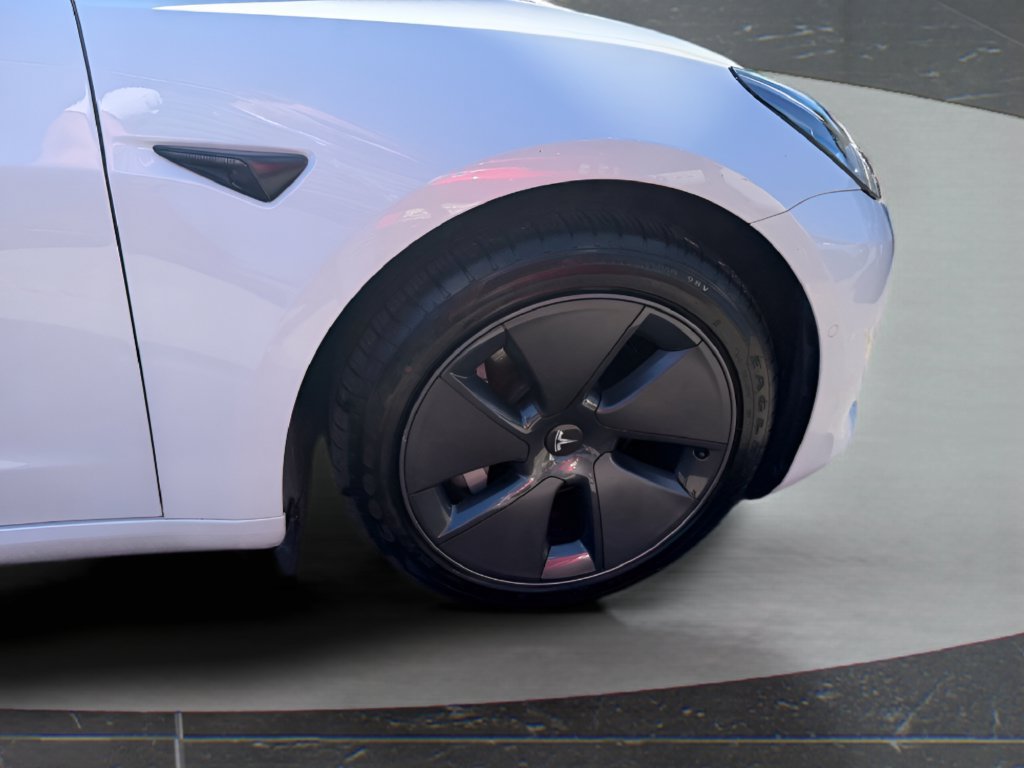 Used 2022 Tesla Model 3 Long Range AWD/4WD image 13