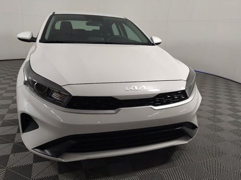 Used 2024 Kia Forte LXS FWD image 14