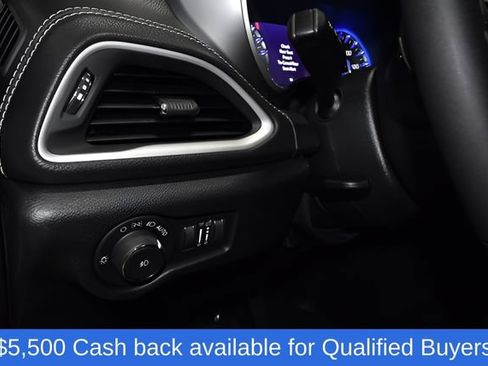 New 2026 Chrysler Pacifica Select AWD/4WD image 29