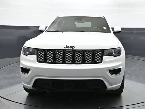 Used 2020 Jeep Grand Cherokee Altitude RWD image 31