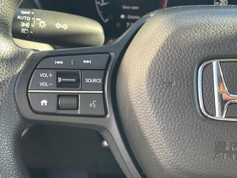 Certified 2024 Honda HR-V LX image 17