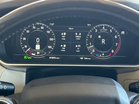 Used 2018 Land Rover Range Rover Sport HSE AWD/4WD image 26