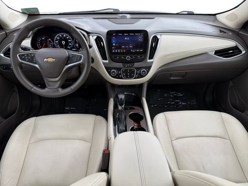 Used 2023 Chevrolet Malibu LT FWD image 13