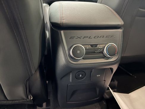 New 2026 Ford Explorer Active w/ Active Comfort Package image 24