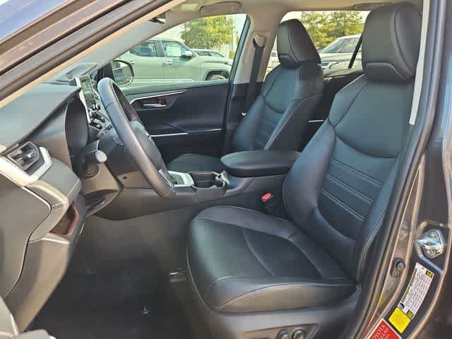 Used 2021 Toyota RAV4 Limited FWD image 14
