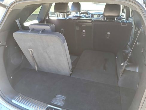 Used 2019 Kia Sorento SX image 38