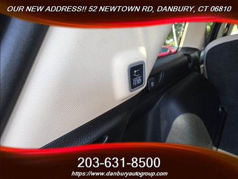 Used 2022 Jeep Grand Cherokee Limited AWD/4WD image 5
