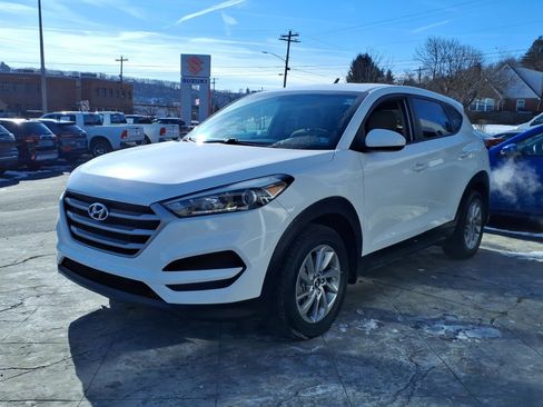 Used 2018 Hyundai Tucson SE w/ Cargo Package image 6