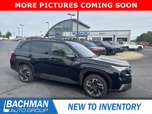 Used 2025 Subaru Forester Limited w/ Popular Package image 2