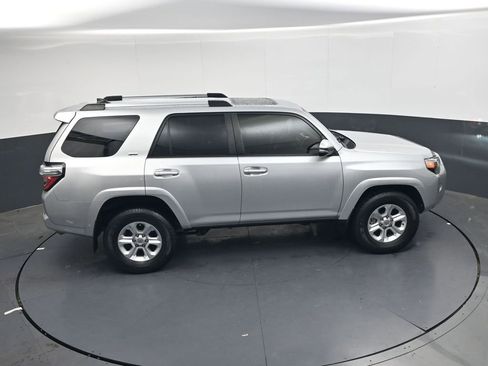 Used 2022 Toyota 4Runner SR5 Premium w/ Moonroof Package RWD image 35