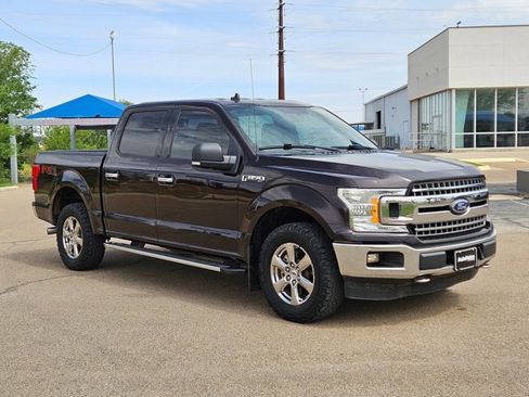 Used 2018 Ford F150 XLT w/ Equipment Group 302A Luxury image 3