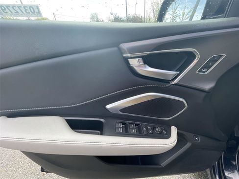 Certified 2025 Acura RDX SH-AWD image 12