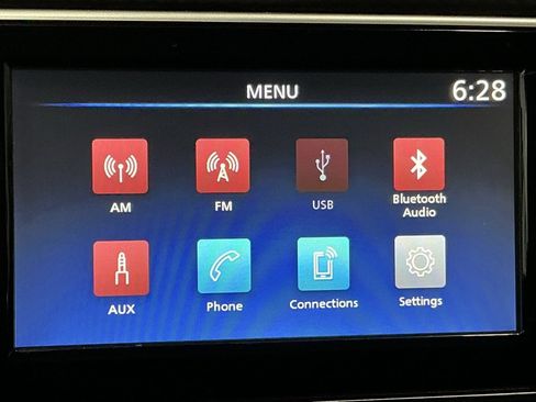 Used 2024 Nissan Kicks S image 5