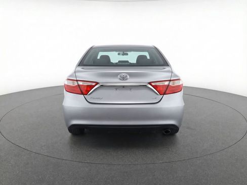 Used 2017 Toyota Camry LE image 7