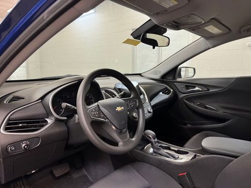 Used 2023 Chevrolet Malibu LS FWD image 13