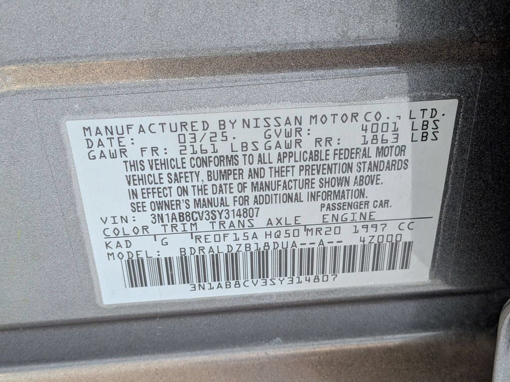 Used 2025 Nissan Sentra SV FWD image 35