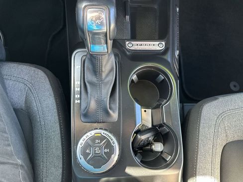 Used 2025 Ford Bronco Big Bend image 27