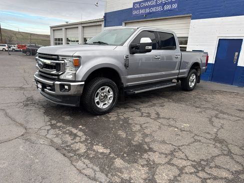 Used 2020 Ford F250 XLT w/ XLT Premium Package image 14