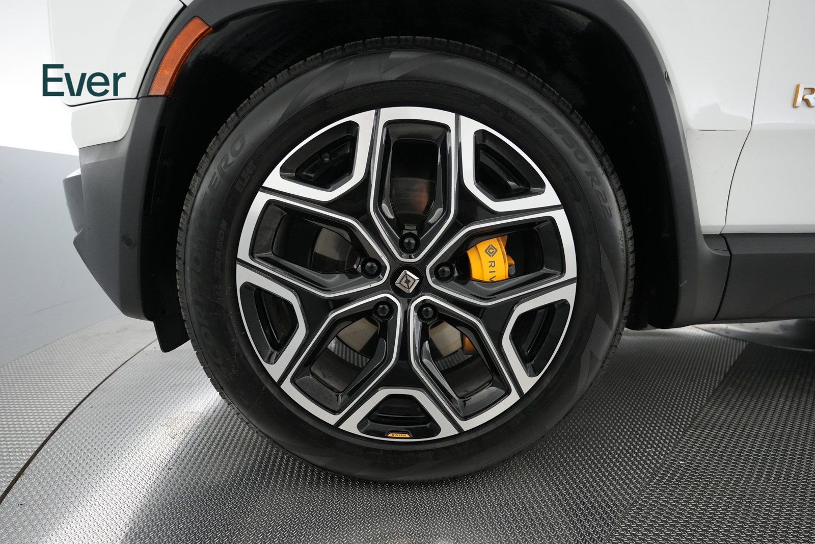 Used 2023 Rivian R1S Adventure Quad AWD/4WD image 19