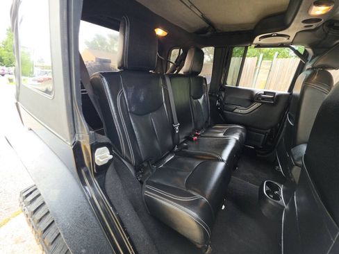Used 2013 Jeep Wrangler Unlimited Sport AWD/4WD image 12