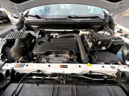 Used 2023 GMC Terrain SLE w/ Driver Convenience Package image 10