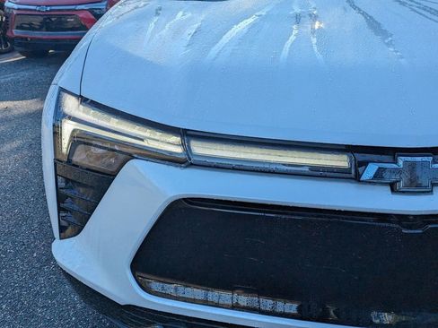 New 2025 Chevrolet Blazer EV RS image 20