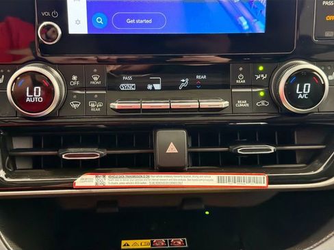 Certified 2026 Toyota Highlander XLE AWD/4WD image 16
