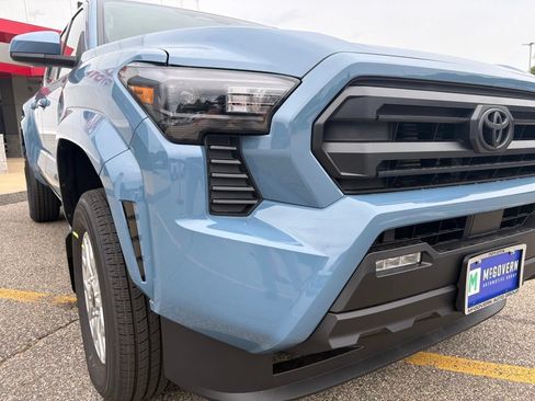 New 2026 Toyota Tacoma SR5 AWD/4WD image 8