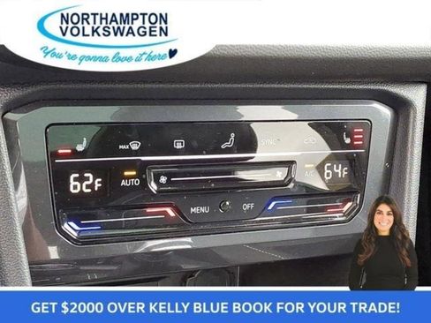 Used 2022 Volkswagen Tiguan SE w/ Panoramic Sunroof Package image 17