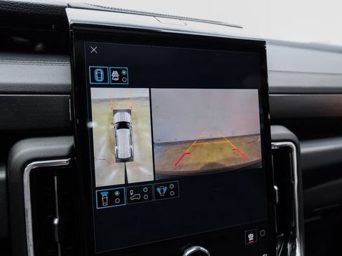 Used 2026 GMC Yukon Denali w/ Sun & Power Step Package AWD/4WD image 56