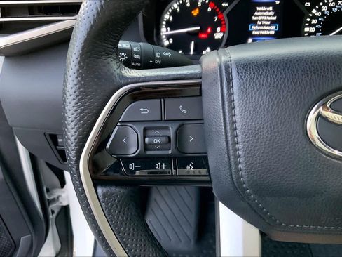 Used 2023 Toyota Tundra Limited AWD/4WD image 23