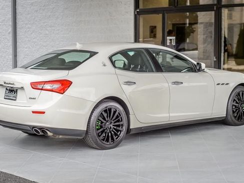 Used 2016 Maserati Ghibli RWD image 9