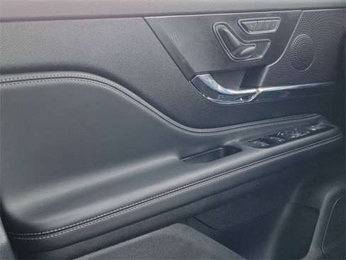 Certified 2024 Lincoln Corsair AWD w/ Equipment Group 101A image 37