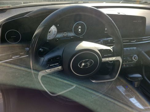 Used 2023 Hyundai Elantra SEL w/ Convenience Package image 23