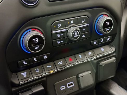 Used 2022 Chevrolet Silverado 2500 LTZ w/ LTZ Plus Package image 19