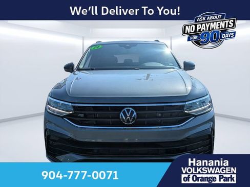 Certified 2024 Volkswagen Tiguan SE R-Line FWD image 8