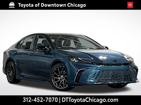 Used 2025 Toyota Camry XSE FWD image 1