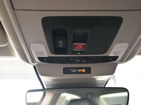 Used 2023 Honda Accord Touring image 29